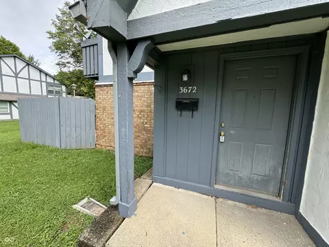 3672 Newgate Ln, Indianapolis, IN 46235