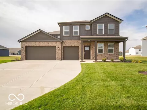 2268 Pinehurst Dr, Plainfield, IN 46168