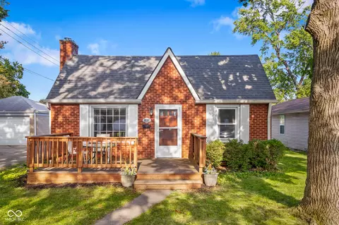 2419 Newton St, Columbus, IN 47201