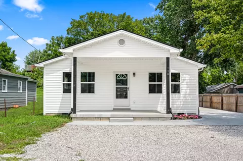 114 High St, Mooresville, IN 46158