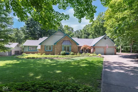 8931 Woodacre Ln, Indianapolis, IN 46234