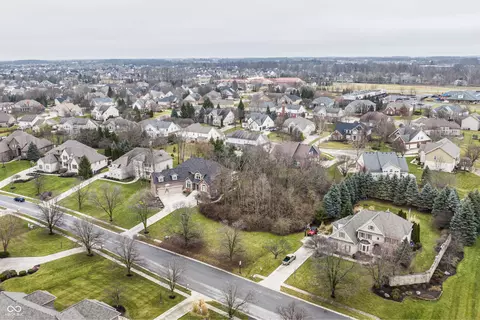 13855 Waterway Blvd, Fishers, IN 46040