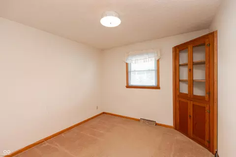 Bedroom - 533 E Freeman Ave, Seymour, IN 47274 photo 2 of 7
