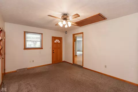 Living - 533 E Freeman Ave, Seymour, IN 47274 photo 5 of 5