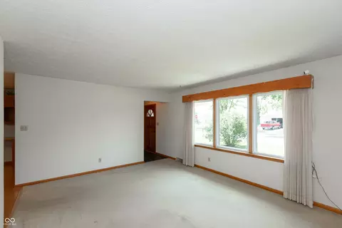 Living - 533 E Freeman Ave, Seymour, IN 47274 photo 4 of 5