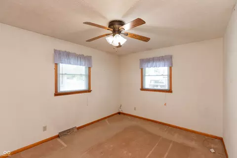 Bedroom - 533 E Freeman Ave, Seymour, IN 47274 photo 4 of 7