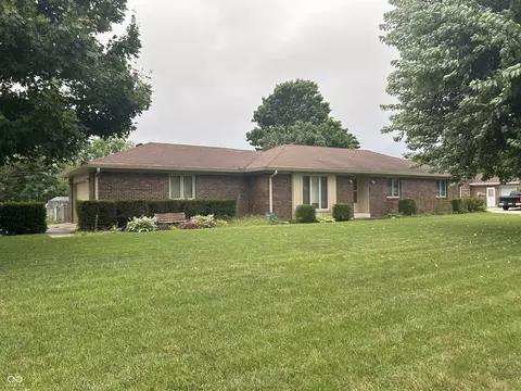 897 Broadway South Dr, Plainfield, IN 46168