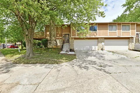 7921 Piney Wood Ct, Indianapolis, IN 46214