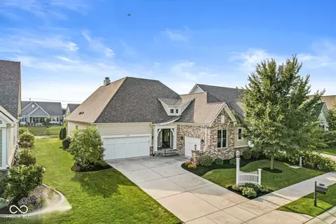 15231 Mooring Cir W, Carmel, IN 46033