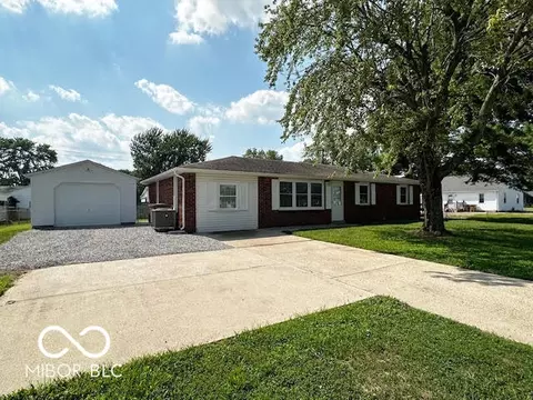 262 Weid Ct, Columbus, IN 47201