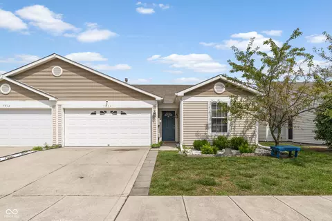 7934 Wildwood Farms Ln, Indianapolis, IN 46239