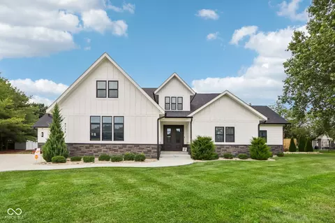 9738 N Fortville Pike, Fortville, IN 46040