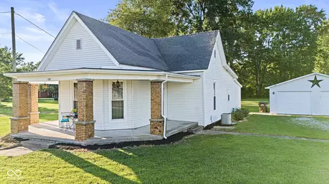 602 Moore St, Crothersville, IN 47229