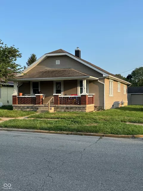 723 Jackson St, Seymour, IN 47274