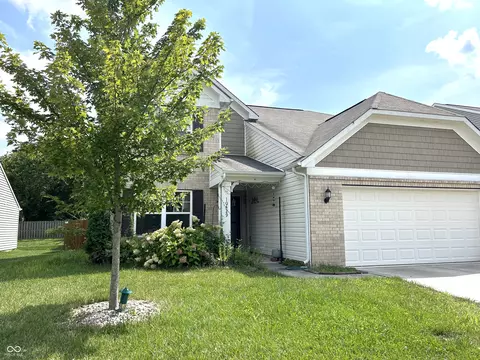 10429 Serviceberry Dr, Avon, IN 46123
