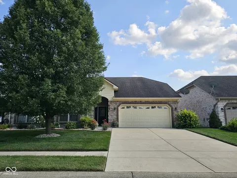 7752 Rosa Dr, Indianapolis, IN 46237