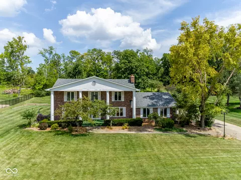 4205 Maple Hill Dr, Greenwood, IN 46143