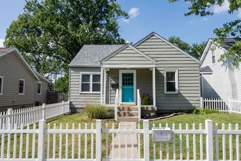 162 Circle Dr, Franklin, IN 46131