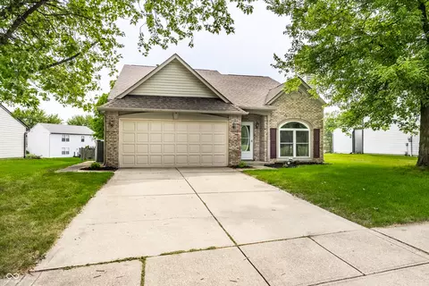 2371 Canvasback Dr, Indianapolis, IN 46234