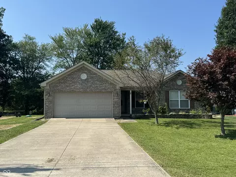 28 SW Santee Dr, Greensburg, IN 47240