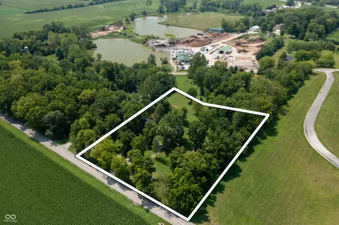 View/Area - 7721 S 300 W, Pendleton, IN 46064 photo 1 of 6