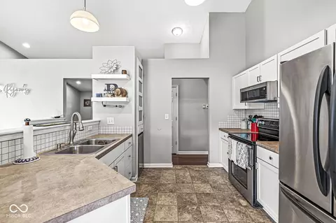7159 Fields Dr, Indianapolis, IN 46239 photo 17