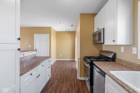 Entry Way - 12555 E 266th St, Arcadia, IN 46030 photo 2 of 3