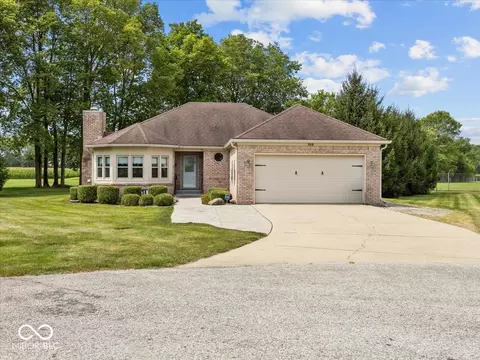 519 S Locust St, Morristown, IN 46161