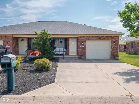85 Old Farm Rd, Danville, IN 46122