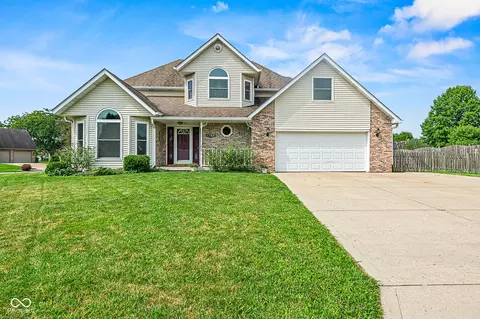 1380 Paris Dr, Franklin, IN 46131