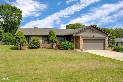 310 Mcclure Blvd, Mooresville, IN 46158
