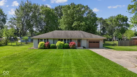 105 Tulip Dr, Indianapolis, IN 46227