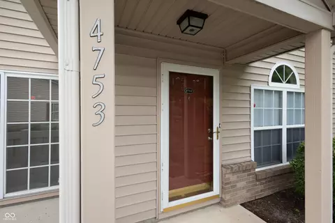 4753 Kelvington Dr, Indianapolis, IN 46254