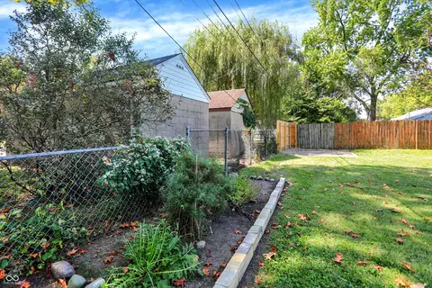 Exterior - 2707 E 57th St, Indianapolis, IN 46220 photo 11 of 16