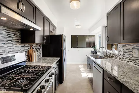 Kitchen - 2707 E 57th St, Indianapolis, IN 46220 photo 6 of 10