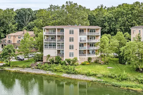 6770 Spirit Lake Dr #202, Indianapolis, IN 46220