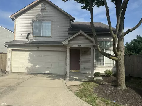 556 Mountain Pine Dr, Greenwood, IN 46143