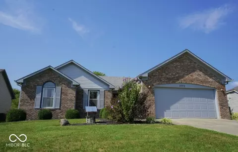 2072 Winfield Park Dr, Greenfield, IN 46140