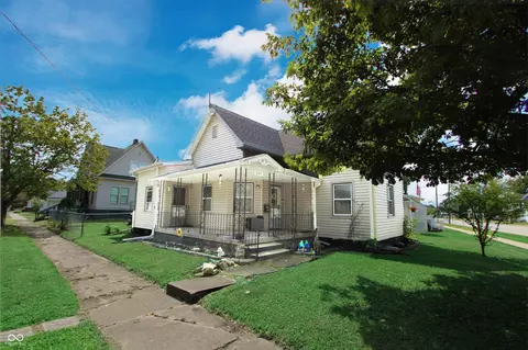 1104 S Harrison St, Shelbyville, IN 46176