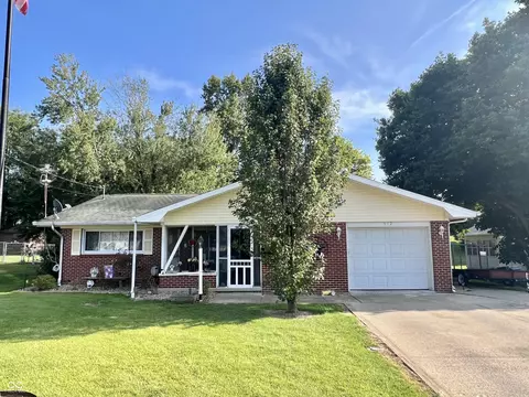 512 Bloomington Rd, Brownstown, IN 47220