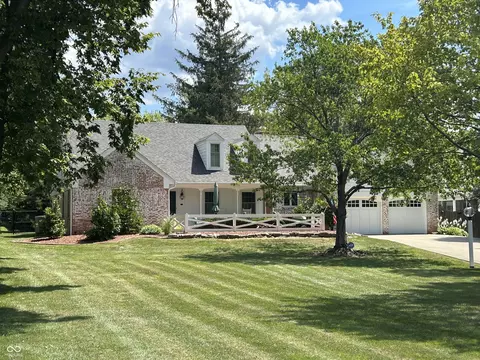 7375 N Pennsylvania St, Indianapolis, IN 46240