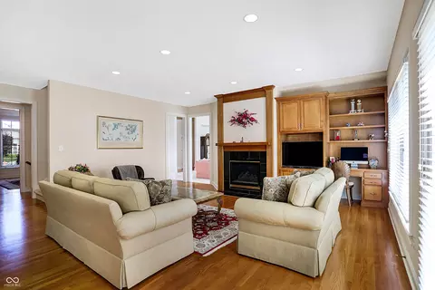 Living - 975 Doe Run Dr, Carmel, IN 46032 photo 5 of 11