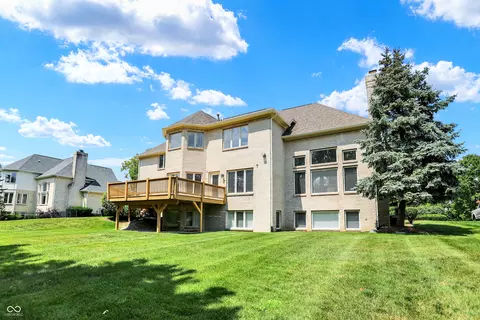 Exterior - 975 Doe Run Dr, Carmel, IN 46032 photo 10 of 14