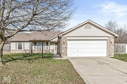 5442 Claybrooke Dr, Indianapolis, IN 46221