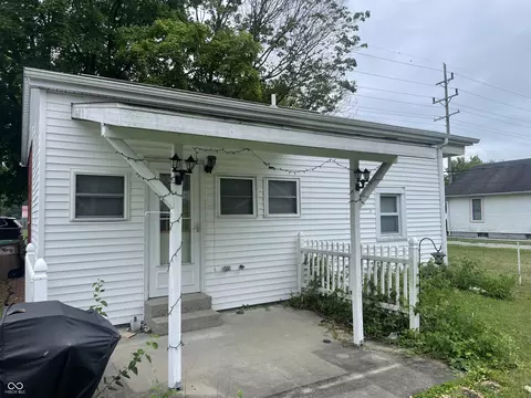 272 N Mapleton St, Columbus, IN 47201 photo 2