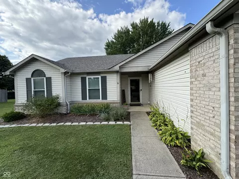 217 Pineview Dr, Mooresville, IN 46158
