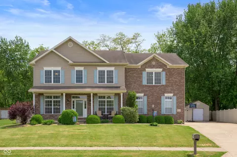 8305 W Weatherstone Ln, Muncie, IN 47304