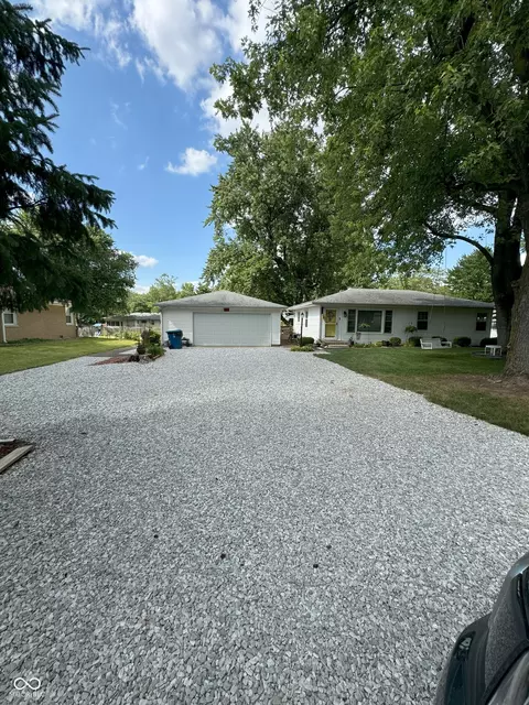 118 Lindenwald Dr, Indianapolis, IN 46217