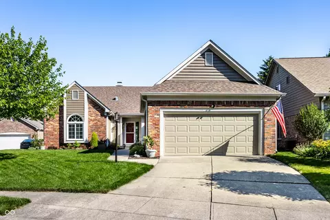 5022 Colfax Cir, Carmel, IN 46033