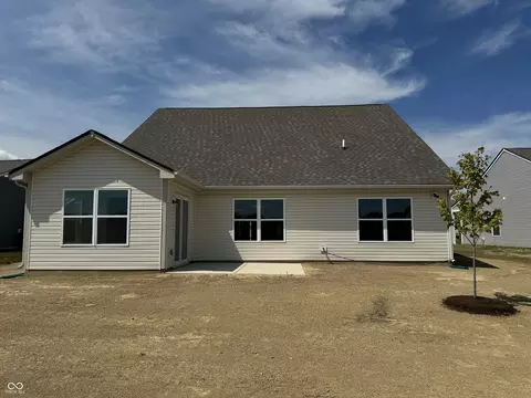 8094 Copperleaf Ln, Pendleton, IN 46064 photo 3